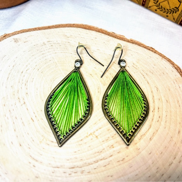 Green String Art Leaf Shaped Earrings with Rhinestone Embellishments - Picture 6 of 9